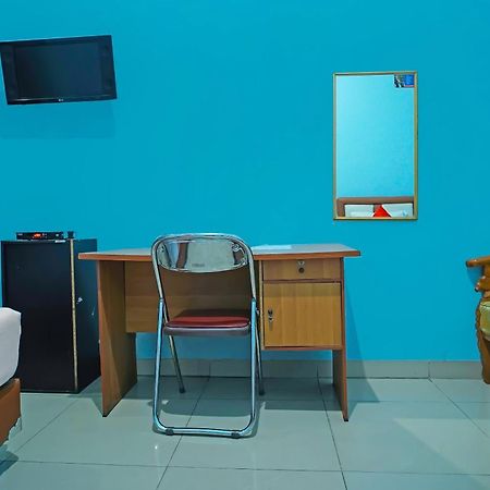 Oyo 92577 Hotel Sidikalang Near Kejaksaan Negeri Dairi Екстериор снимка