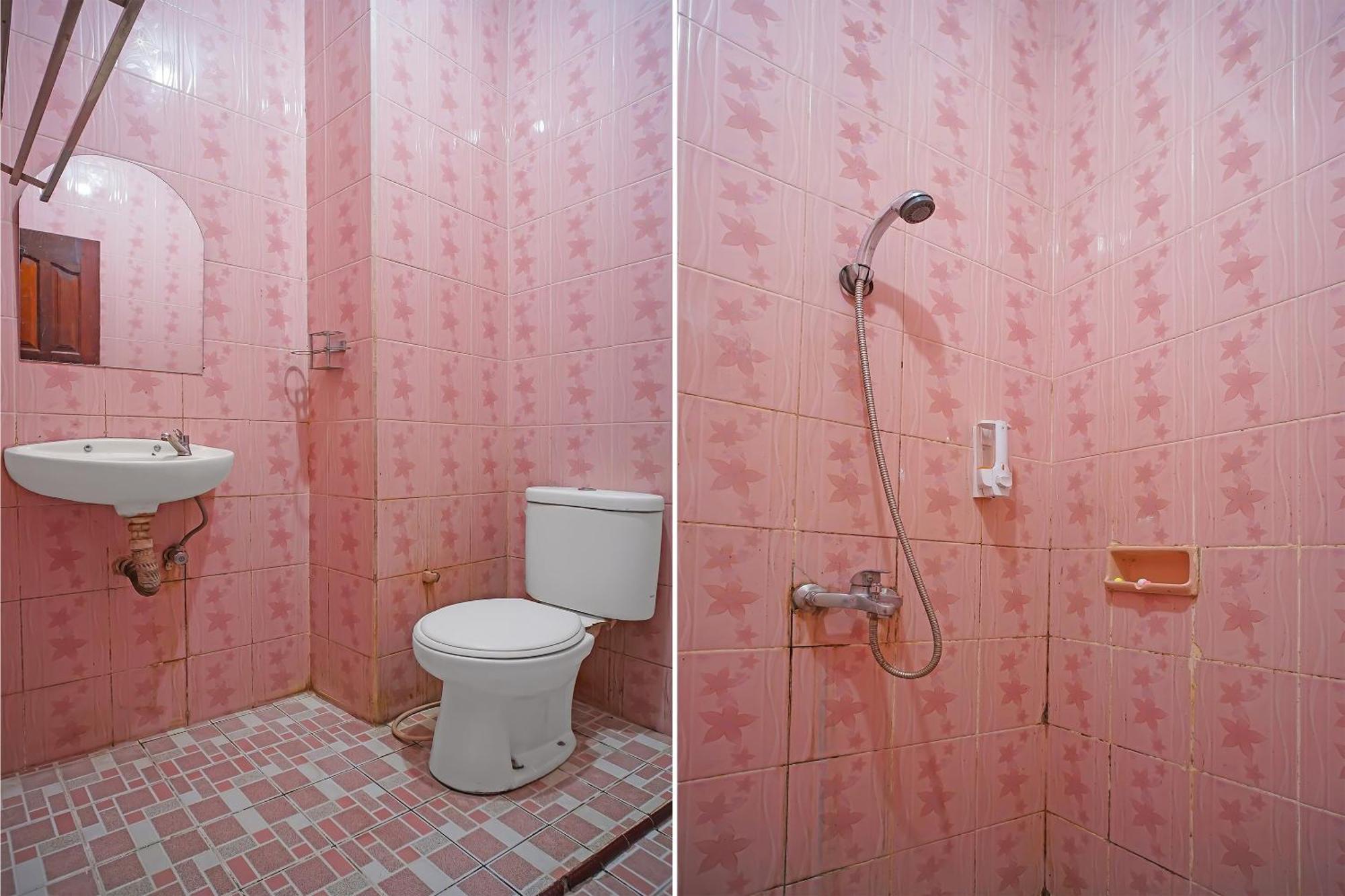 Oyo 92577 Hotel Sidikalang Near Kejaksaan Negeri Dairi Екстериор снимка